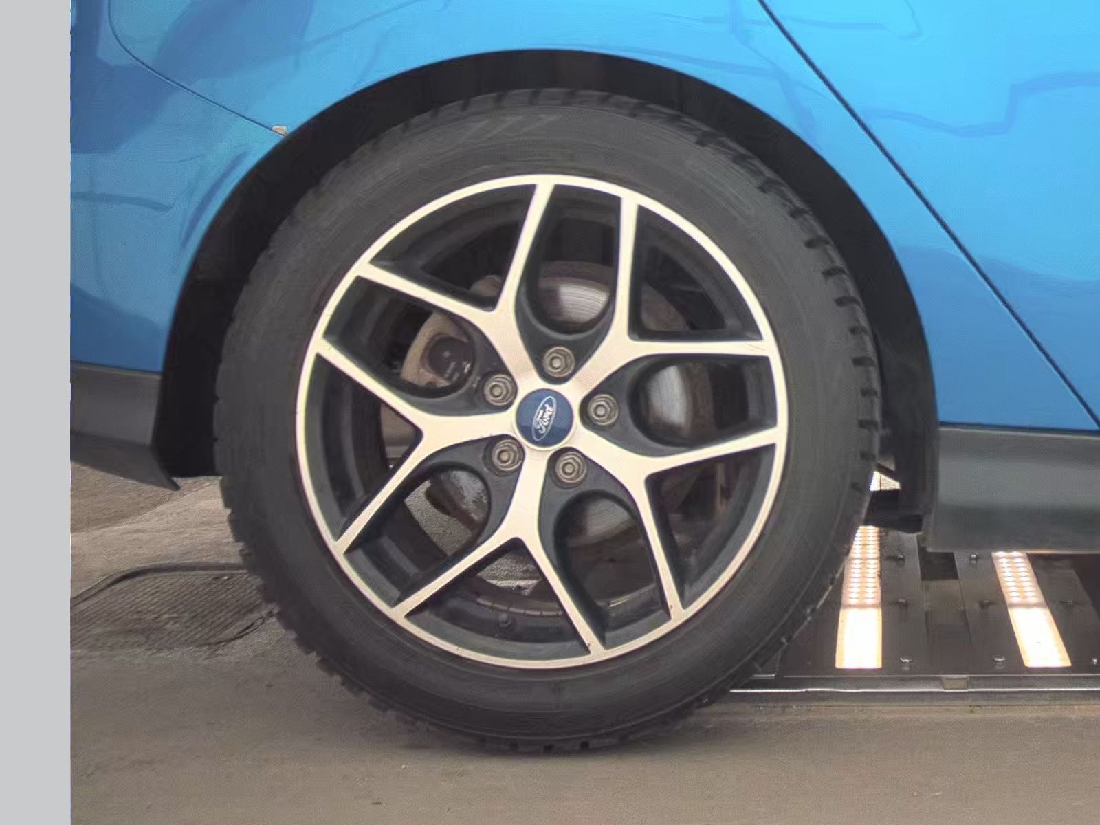 2017 Ford Focus SEL FWD