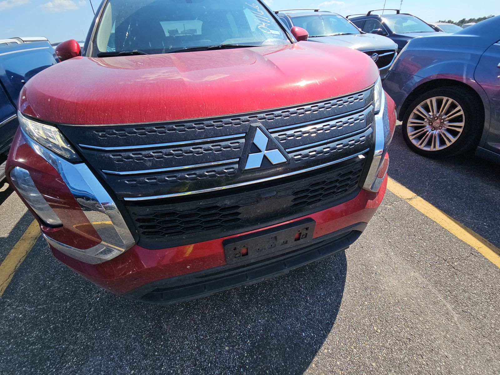 2022 Mitsubishi Outlander ES FWD