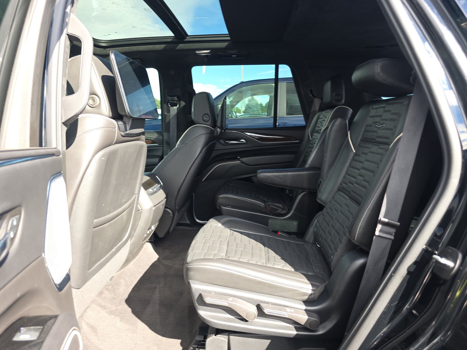 2022 Cadillac Escalade Sport Platinum AWD