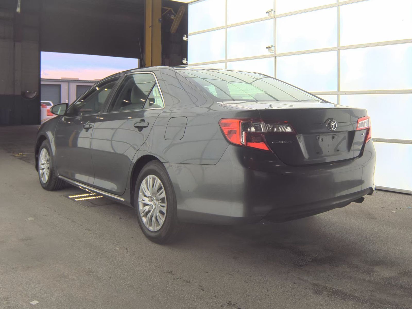 2012 Toyota Camry LE FWD
