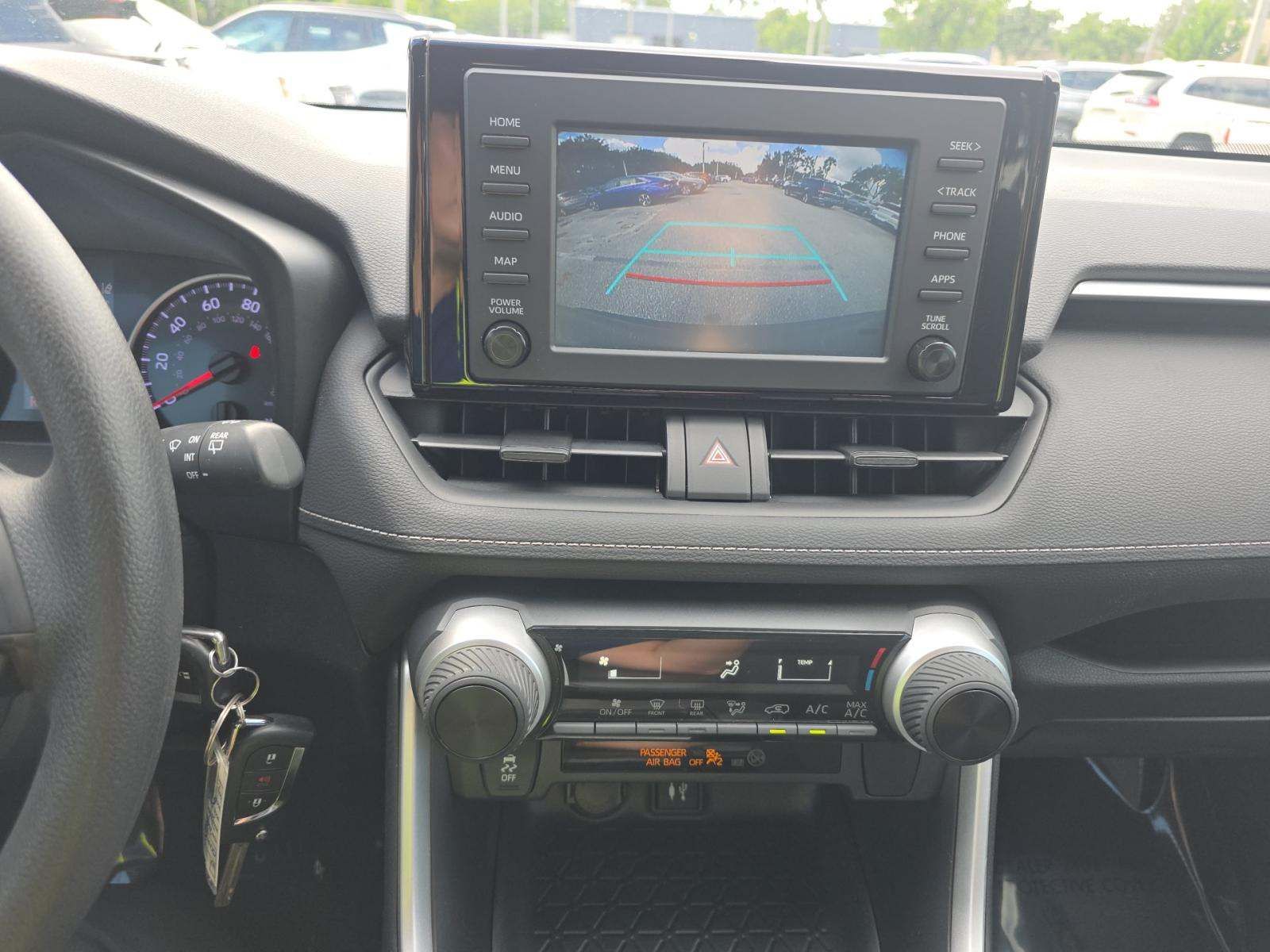 2019 Toyota RAV4 LE FWD