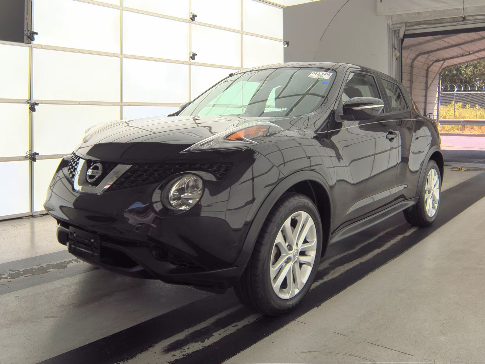 2016 Nissan JUKE S FWD