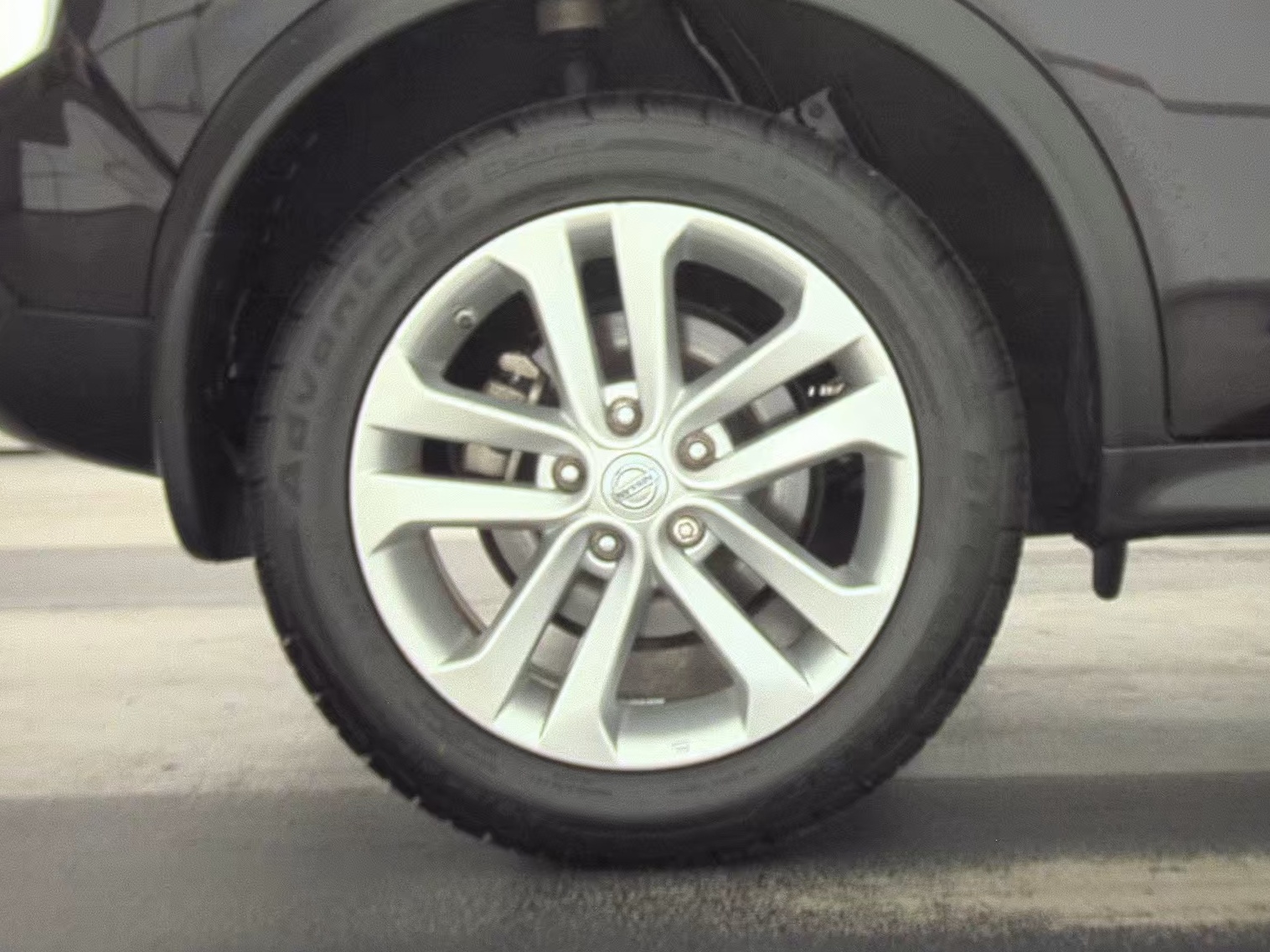 2016 Nissan JUKE S FWD