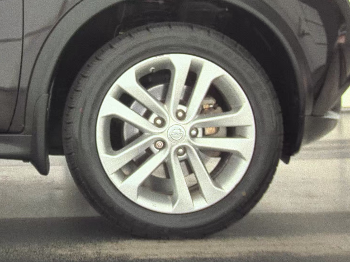 2016 Nissan JUKE S FWD