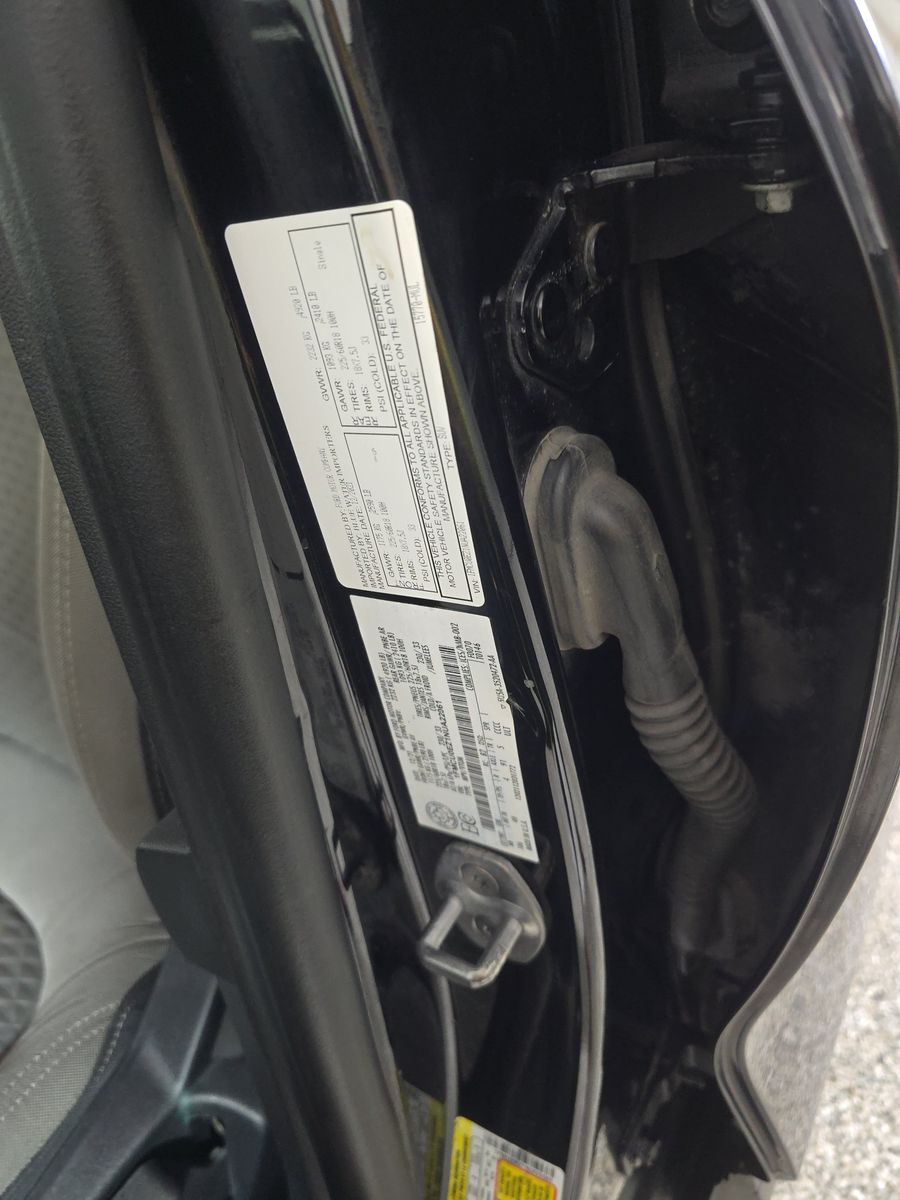 2022 Ford Escape Plug-In Hybrid SE FWD