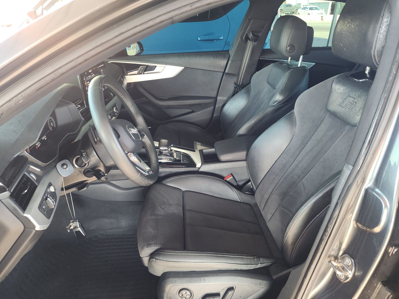 2023 Audi A4 S line Prestige AWD