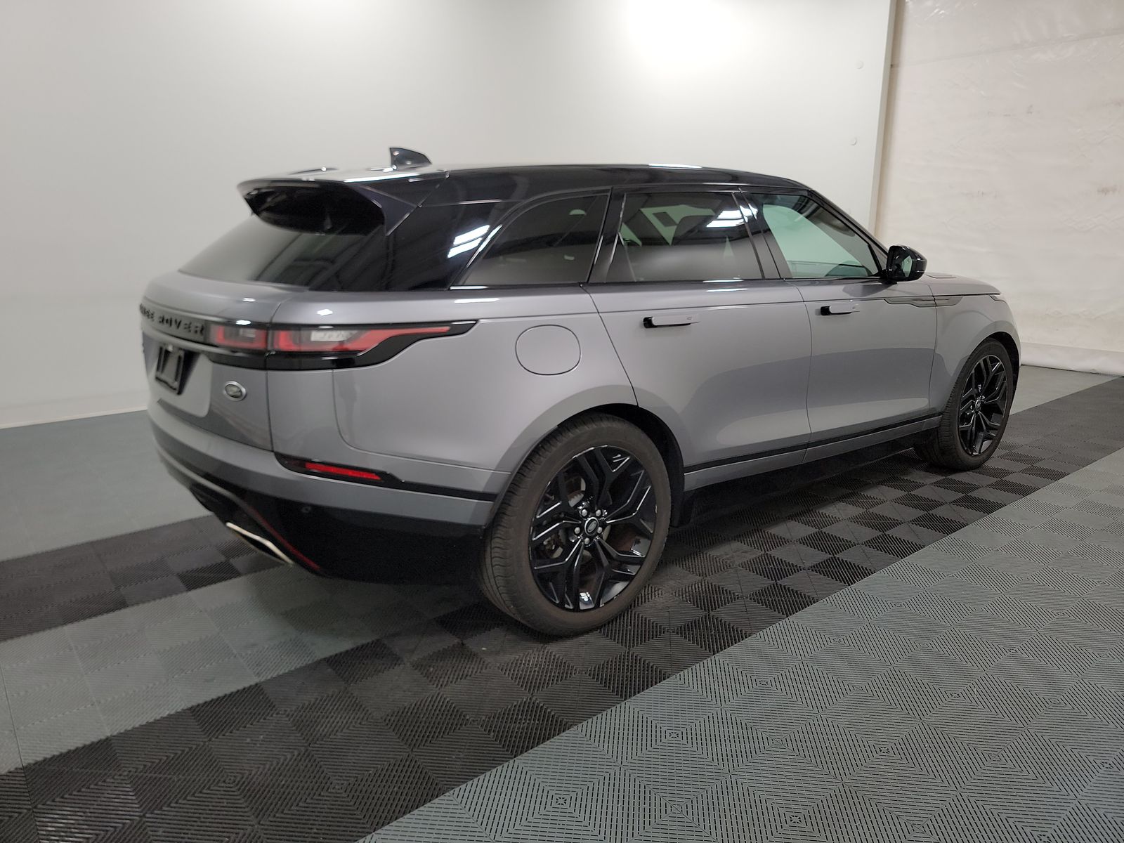 2023 Land Rover Range Rover Velar HST AWD
