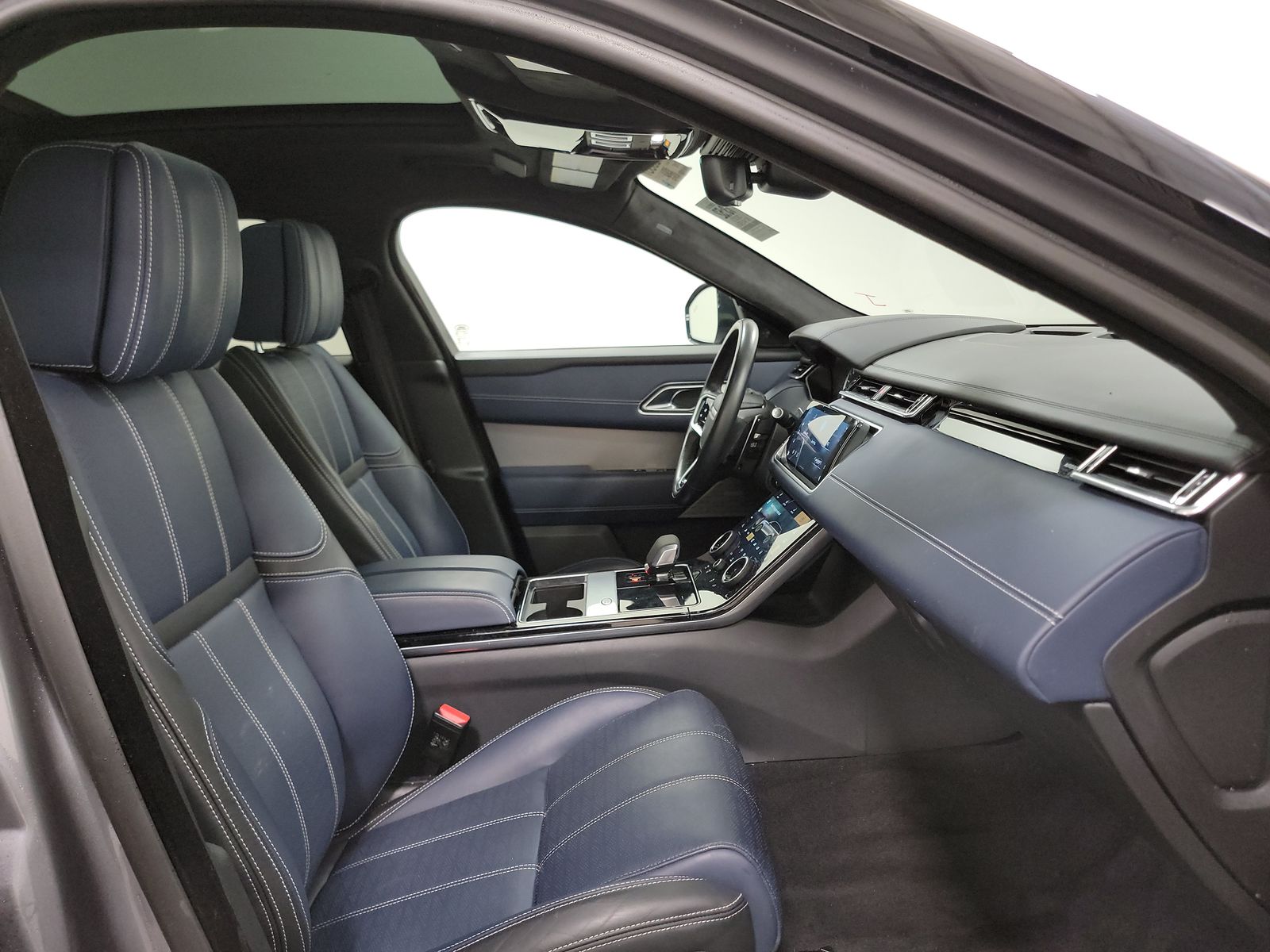 2023 Land Rover Range Rover Velar HST AWD
