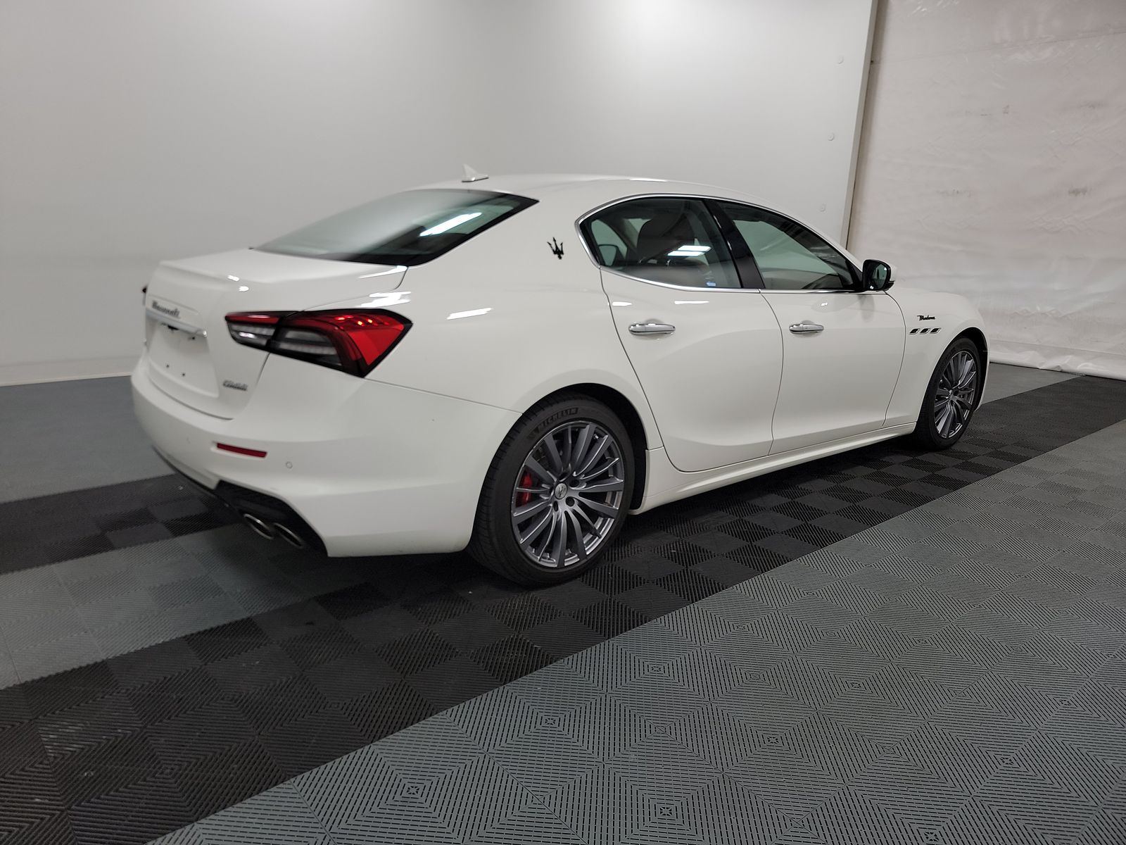 2022 Maserati Ghibli Modena Q4 AWD