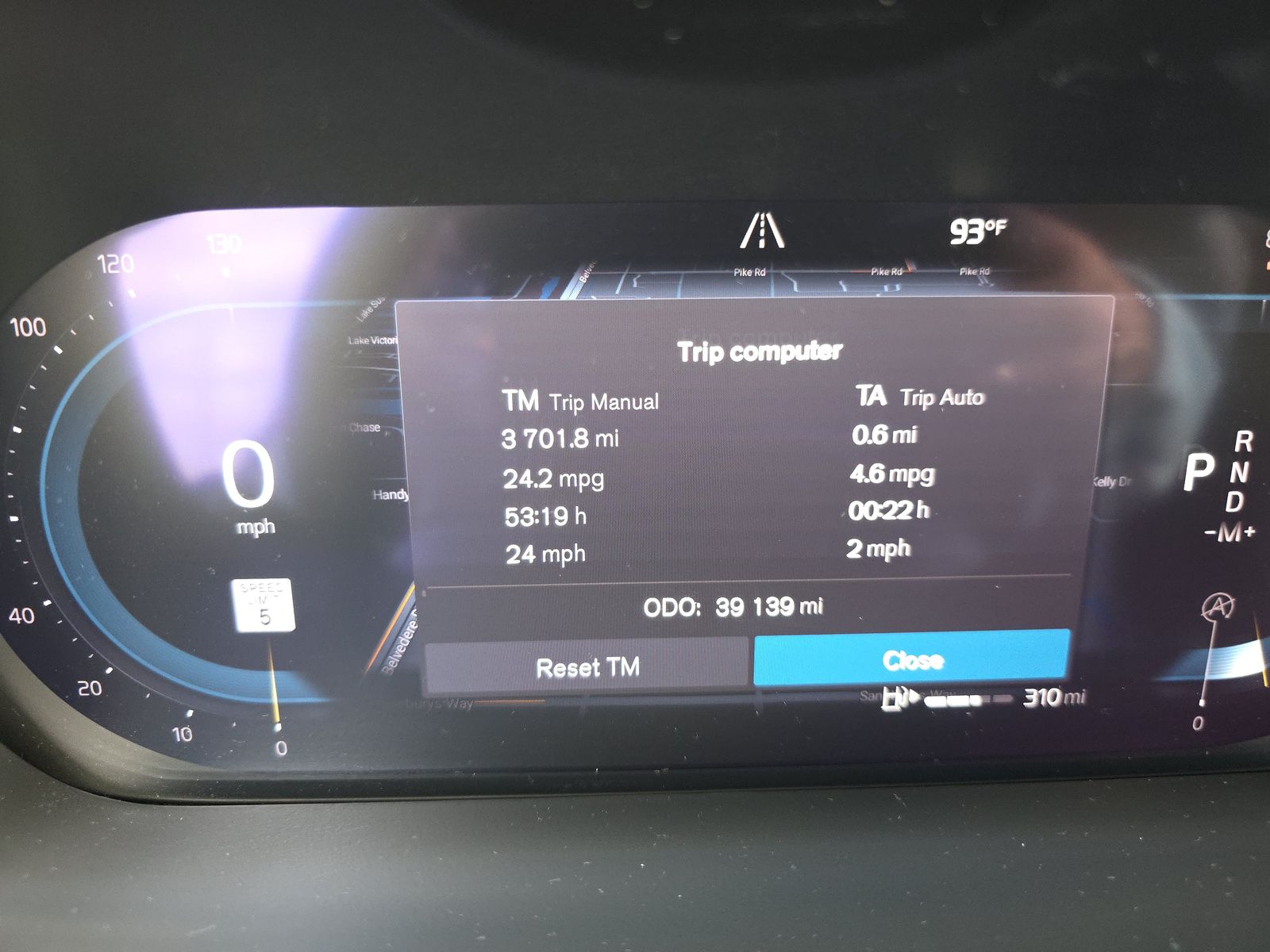 2022 Volvo XC60 B5 Momentum FWD