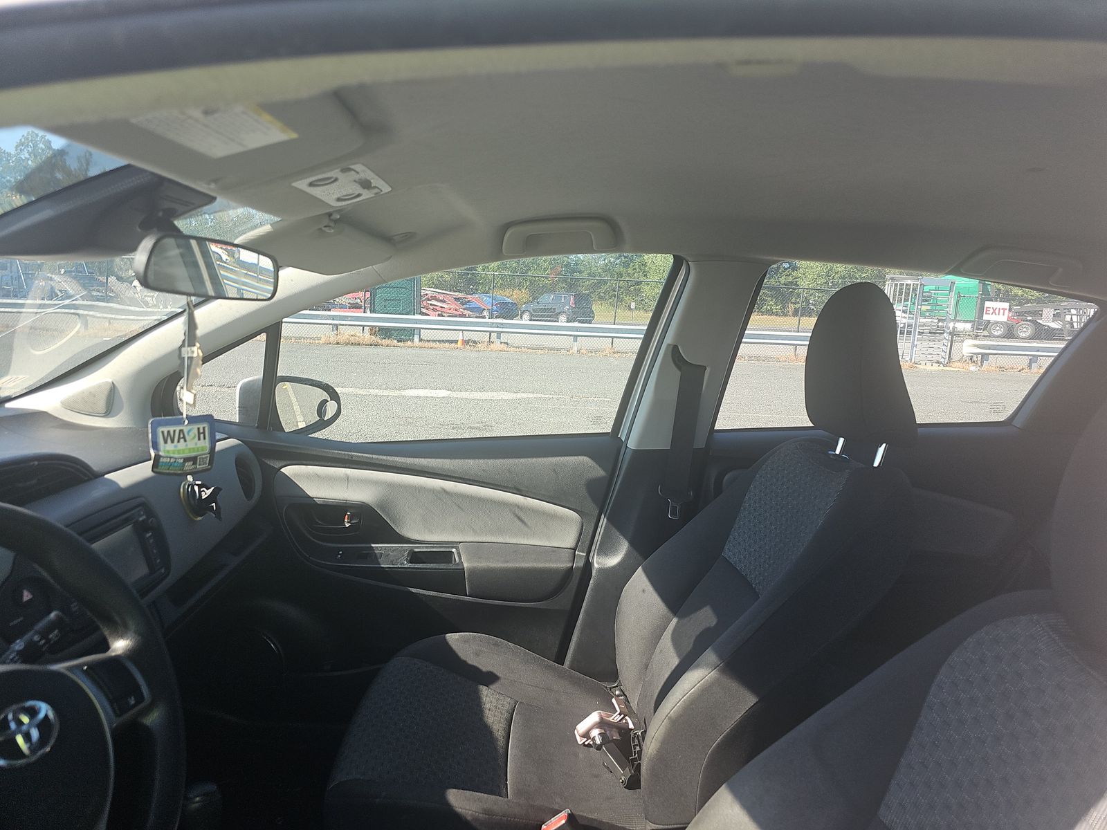 2017 Toyota Yaris L FWD