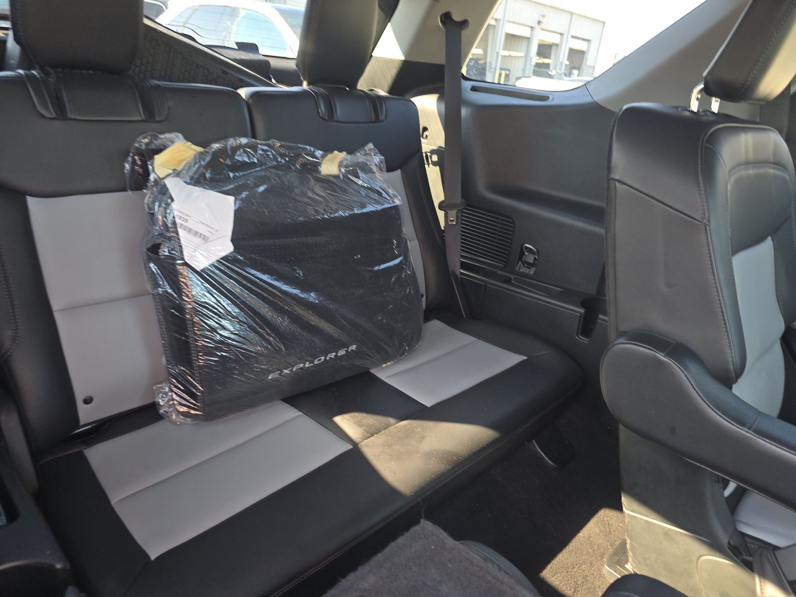 2023 Ford Explorer XLT AWD