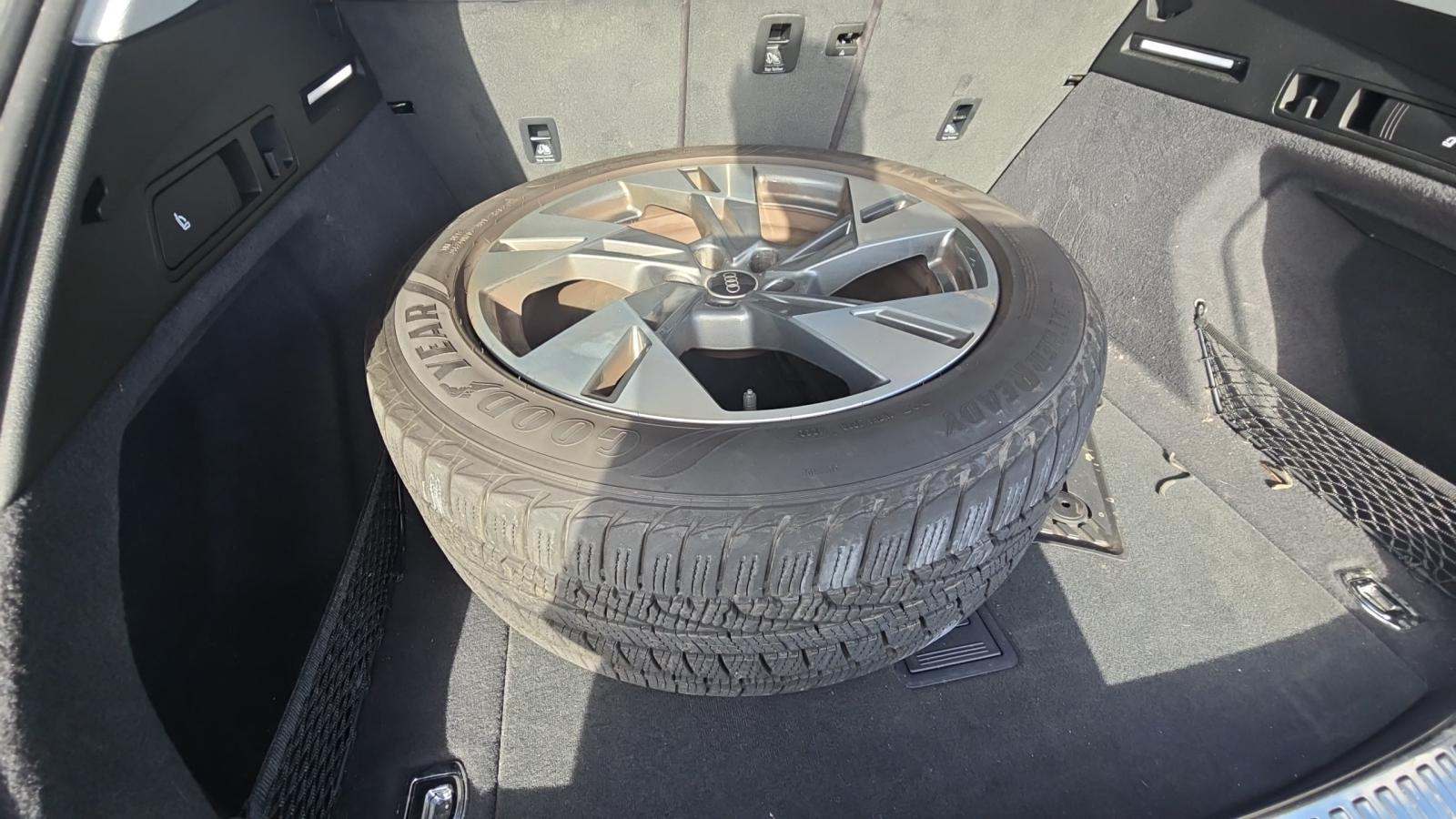 2021 Audi e-tron Premium AWD