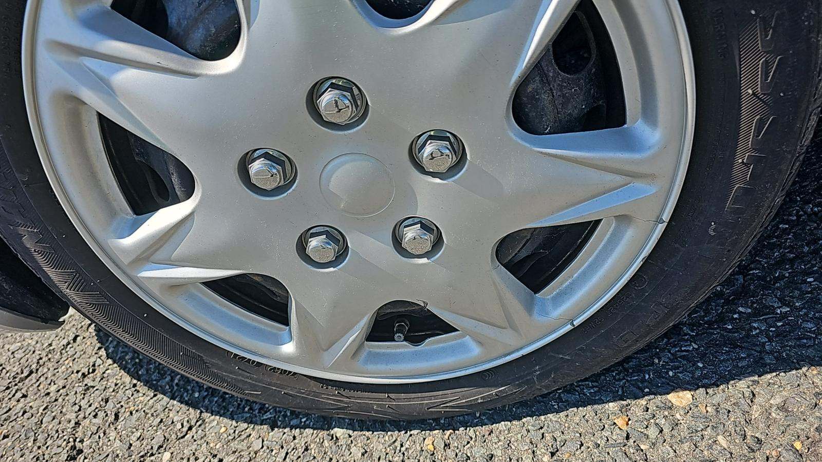 2017 Toyota Yaris L FWD