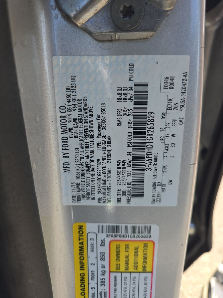 2016 Ford Fusion SE FWD