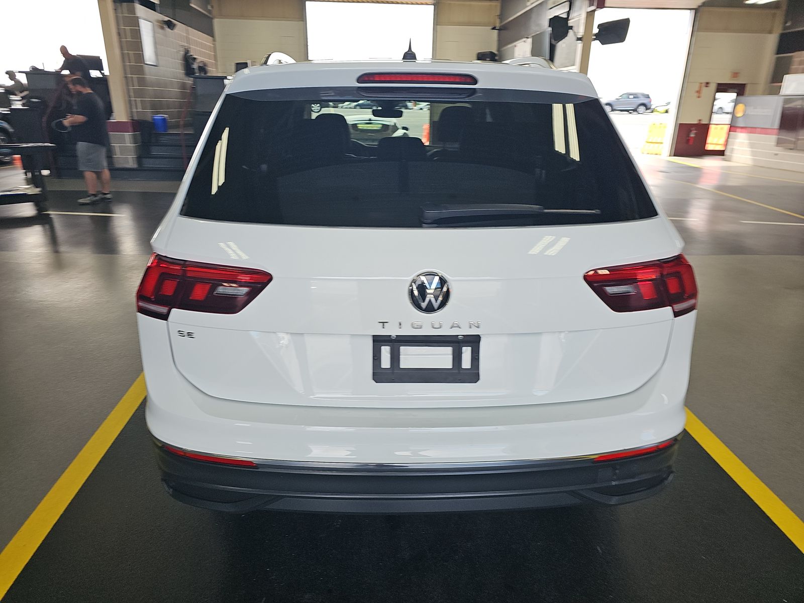 2024 Volkswagen Tiguan 2.0T SE FWD