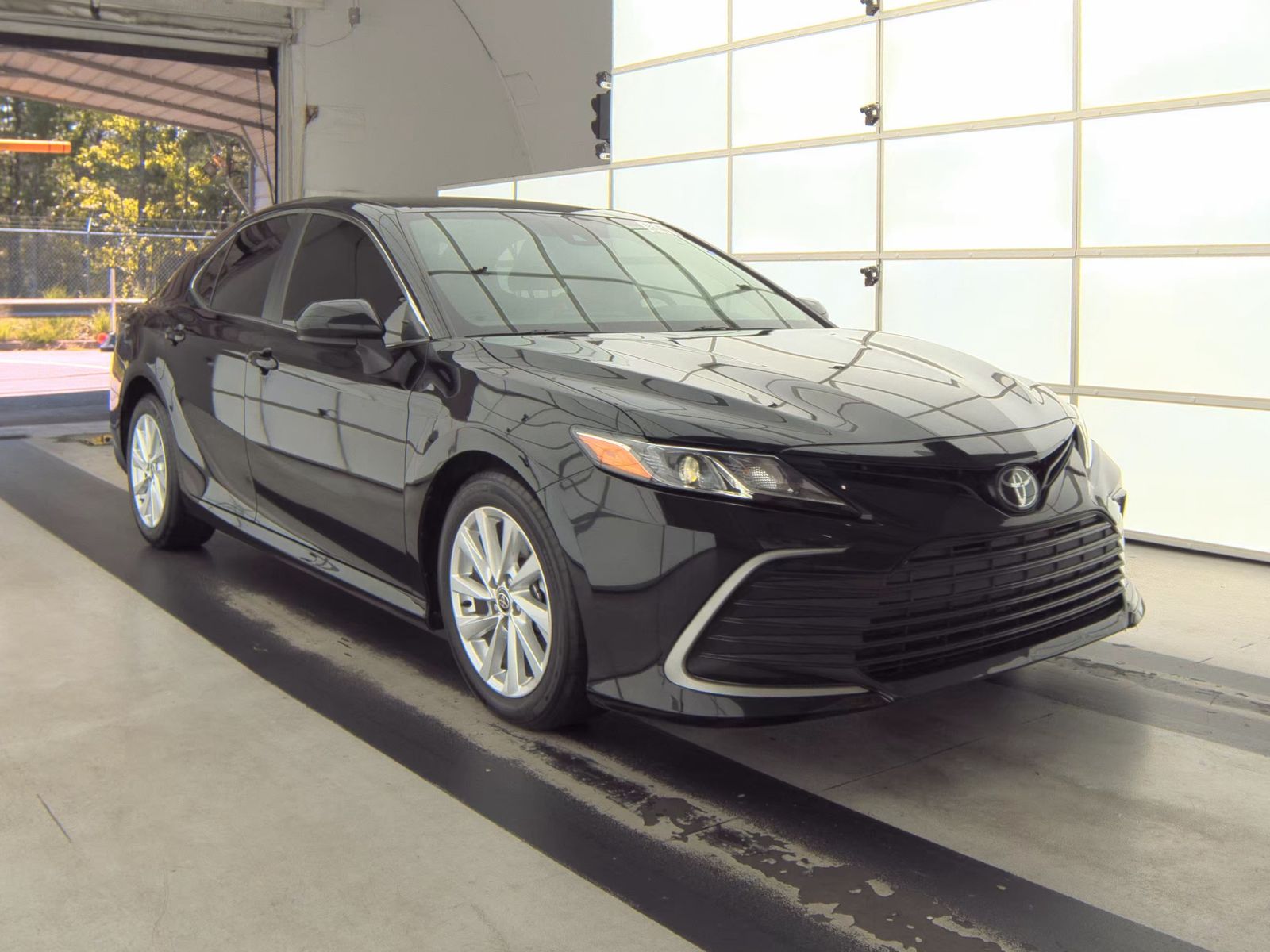 2023 Toyota Camry LE FWD