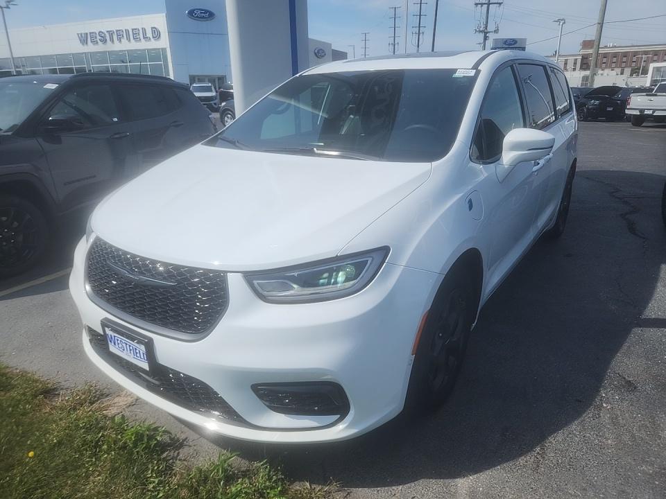 2022 Chrysler Pacifica Hybrid Limited FWD