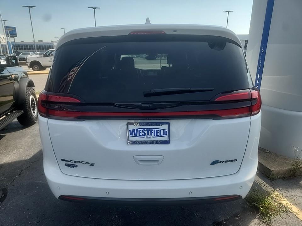 2022 Chrysler Pacifica Hybrid Limited FWD