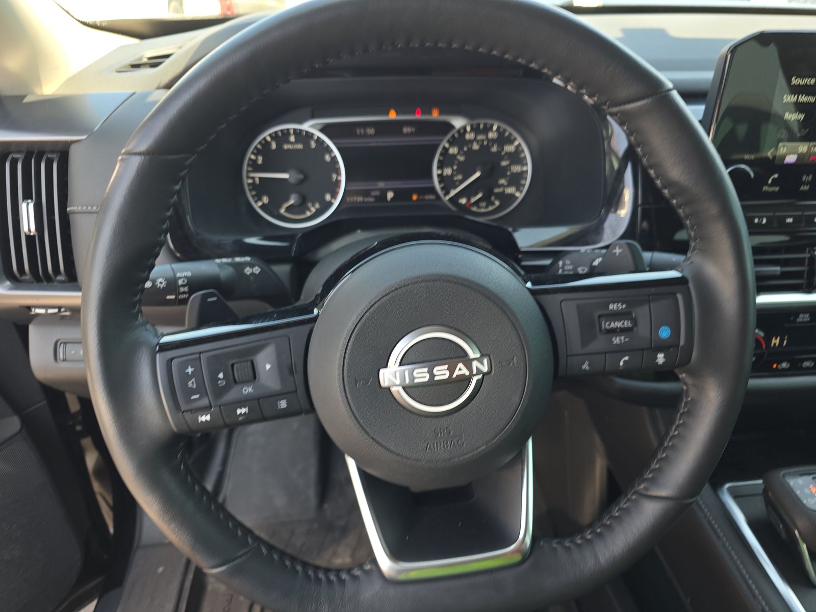 2023 Nissan Pathfinder SL AWD