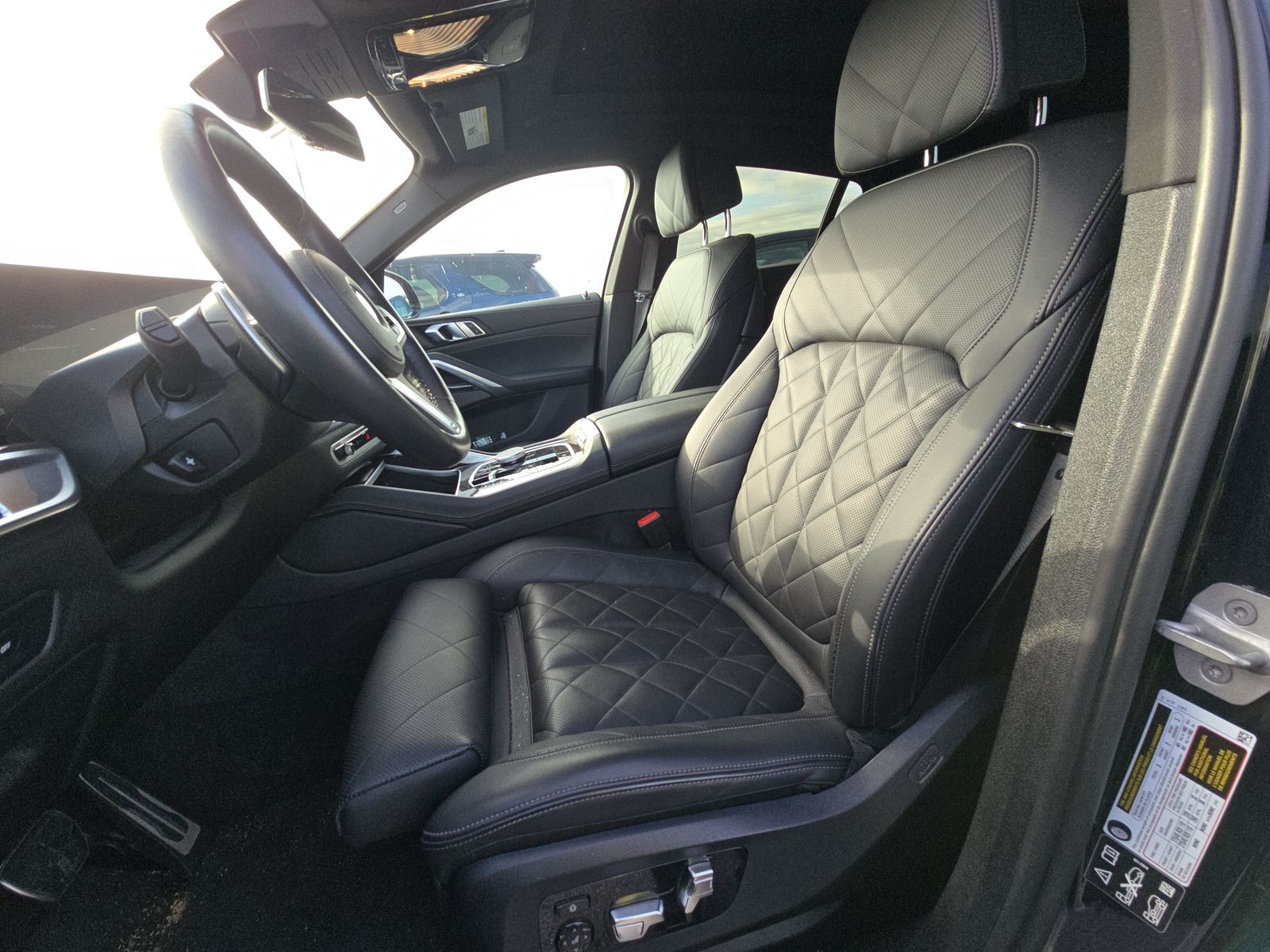 2025 BMW X6 xDrive40i AWD