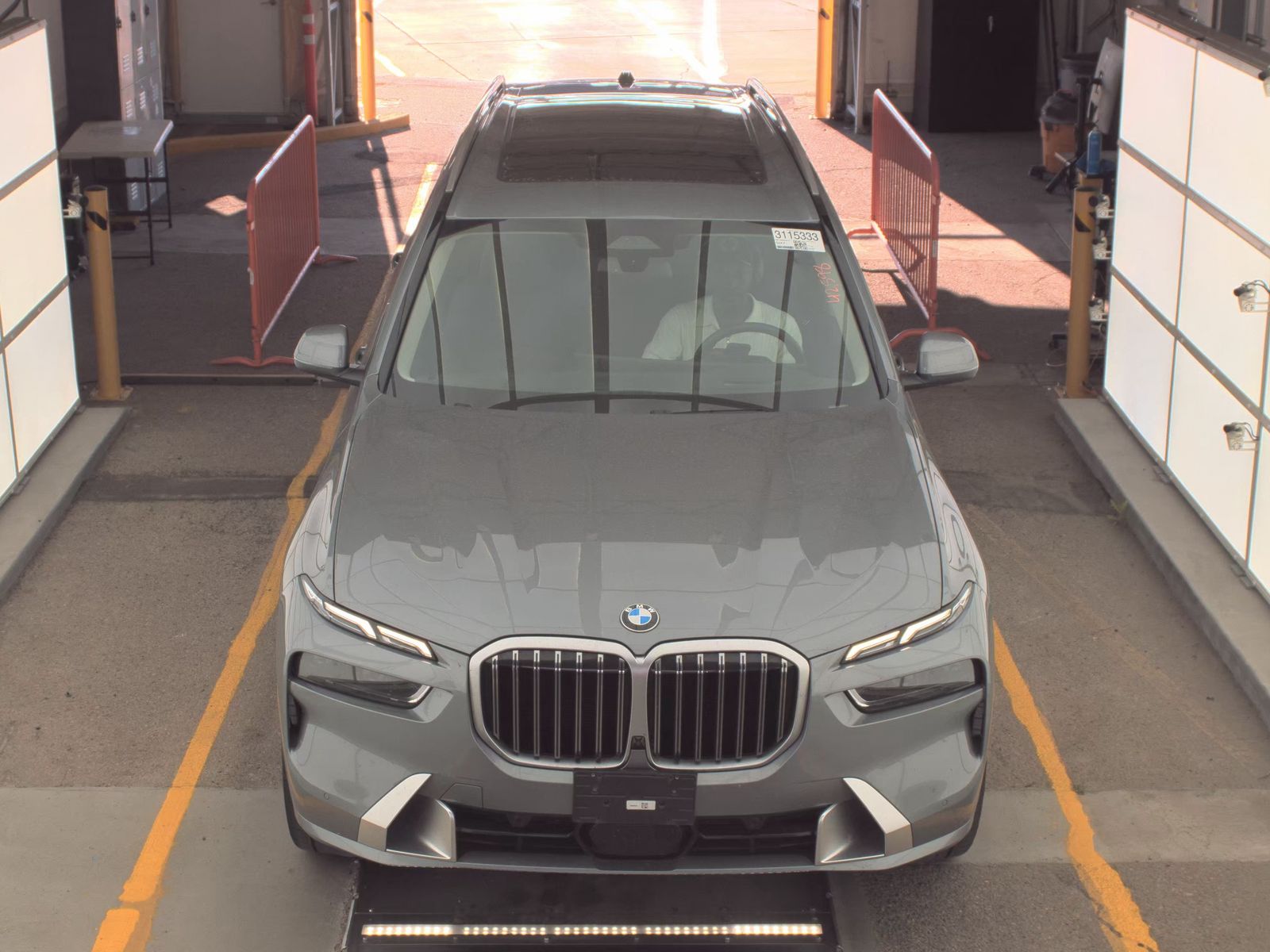 2025 BMW X7 xDrive40i AWD