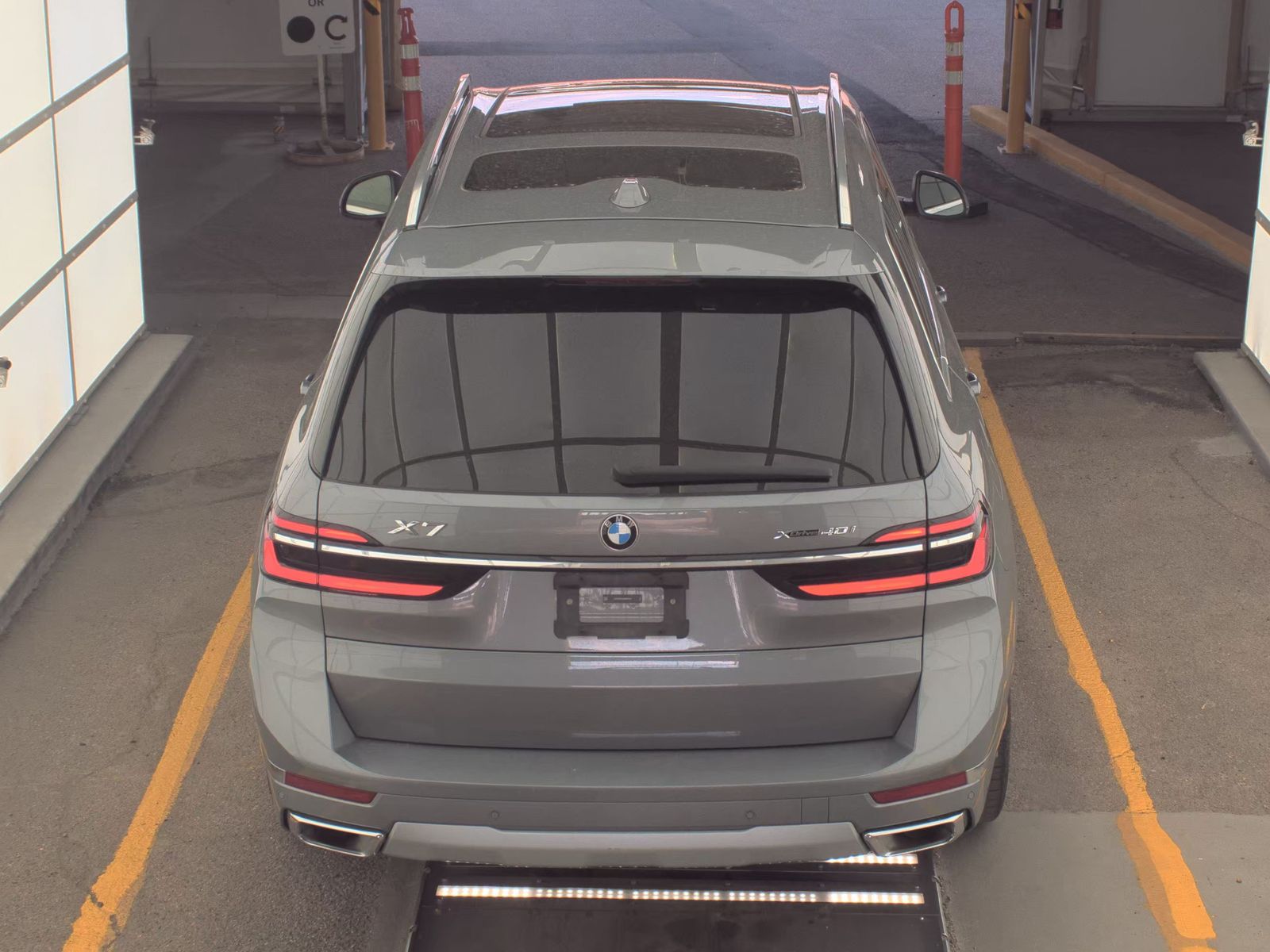 2025 BMW X7 xDrive40i AWD