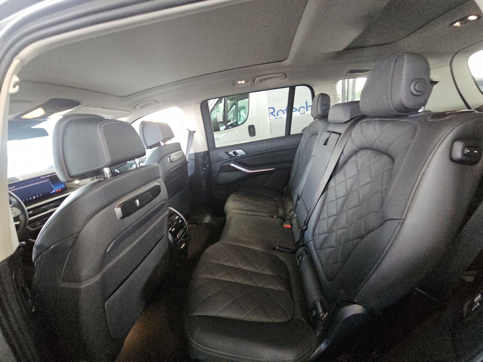 2025 BMW X7 xDrive40i AWD