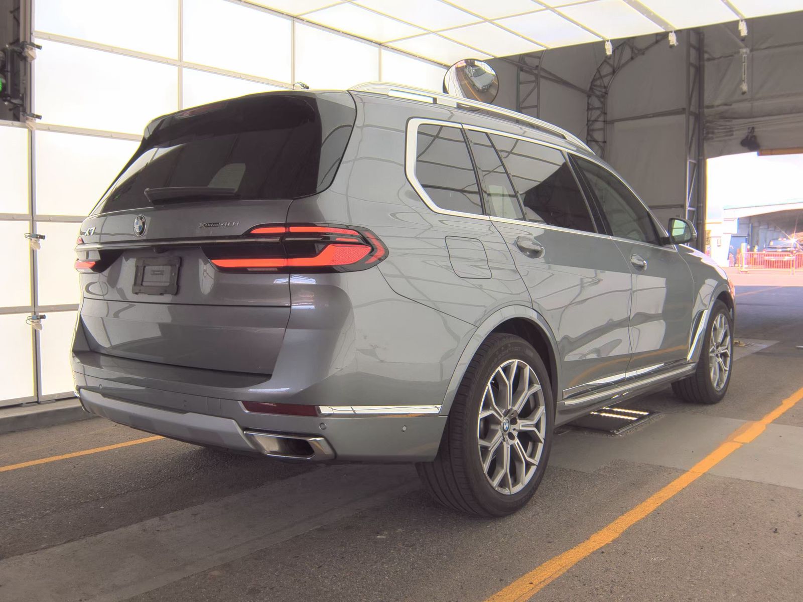 2025 BMW X7 xDrive40i AWD