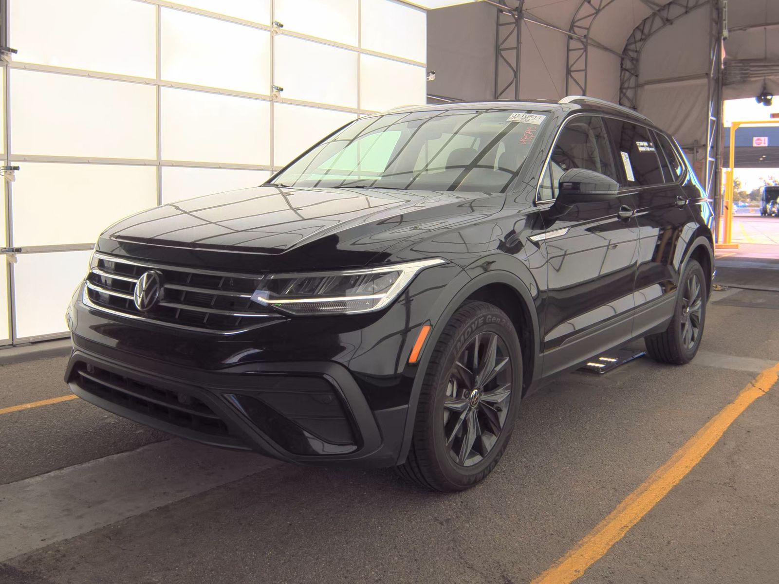 2024 Volkswagen Tiguan 2.0T SE FWD