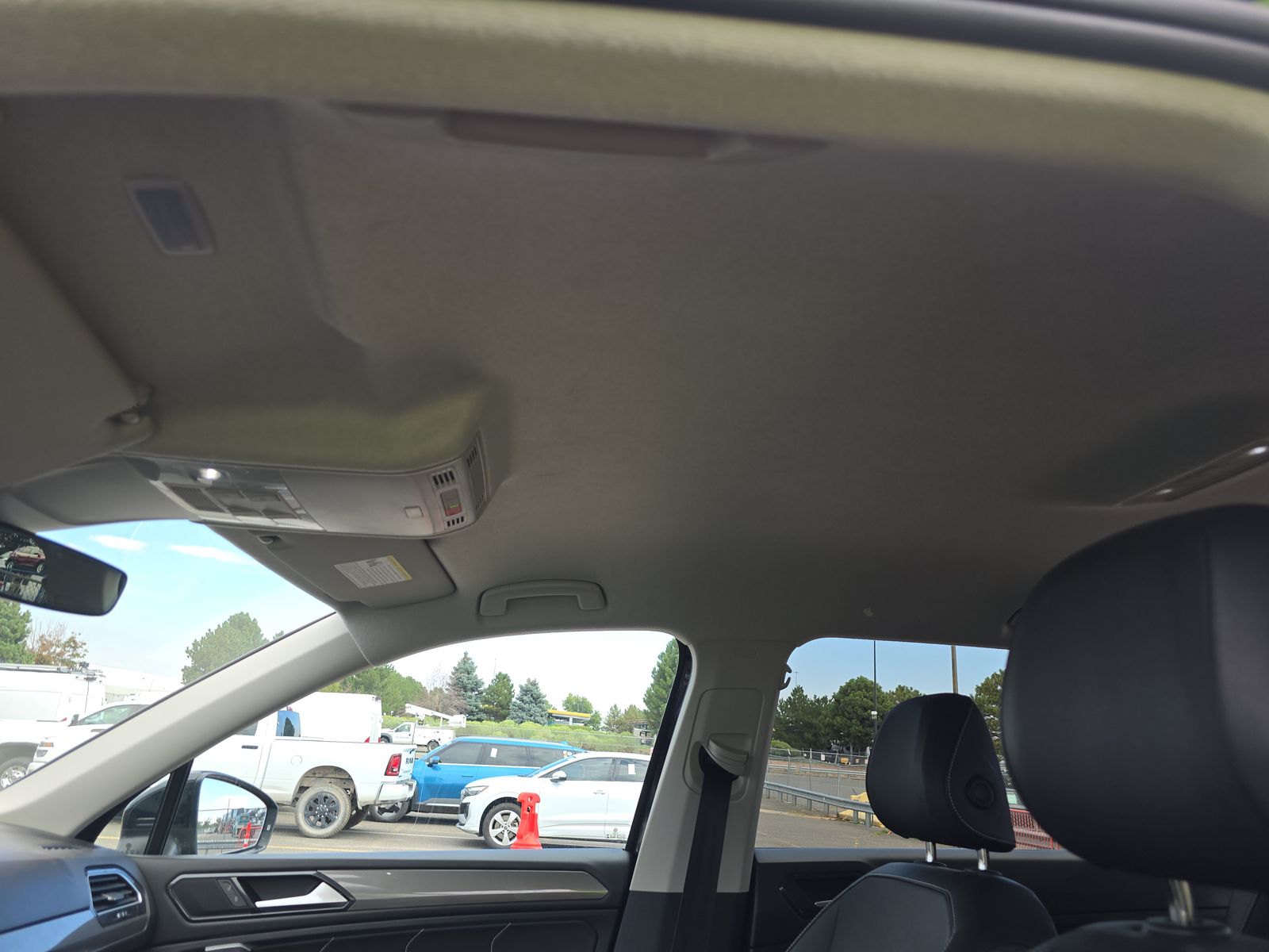 2024 Volkswagen Tiguan 2.0T SE FWD