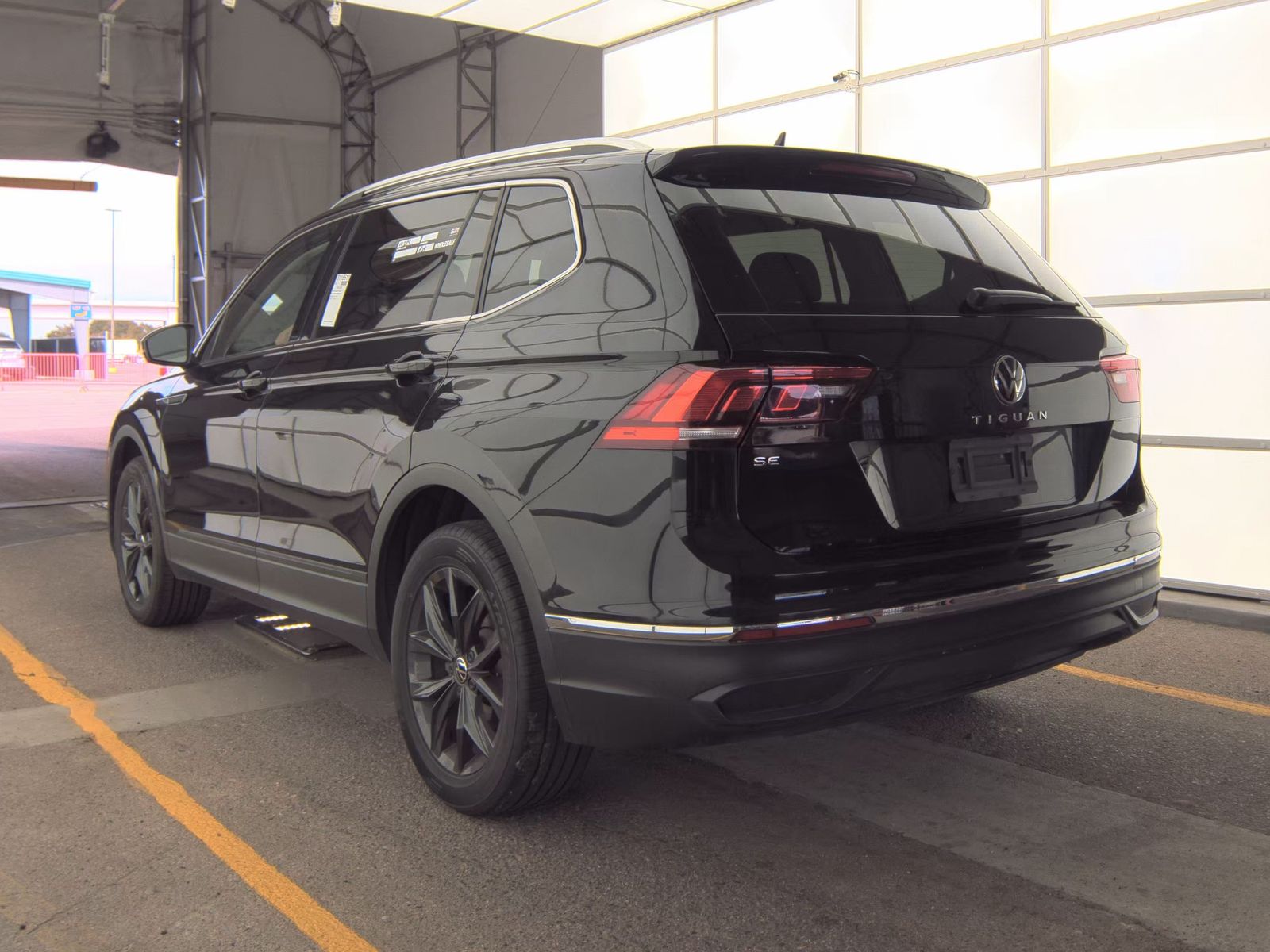 2024 Volkswagen Tiguan 2.0T SE FWD