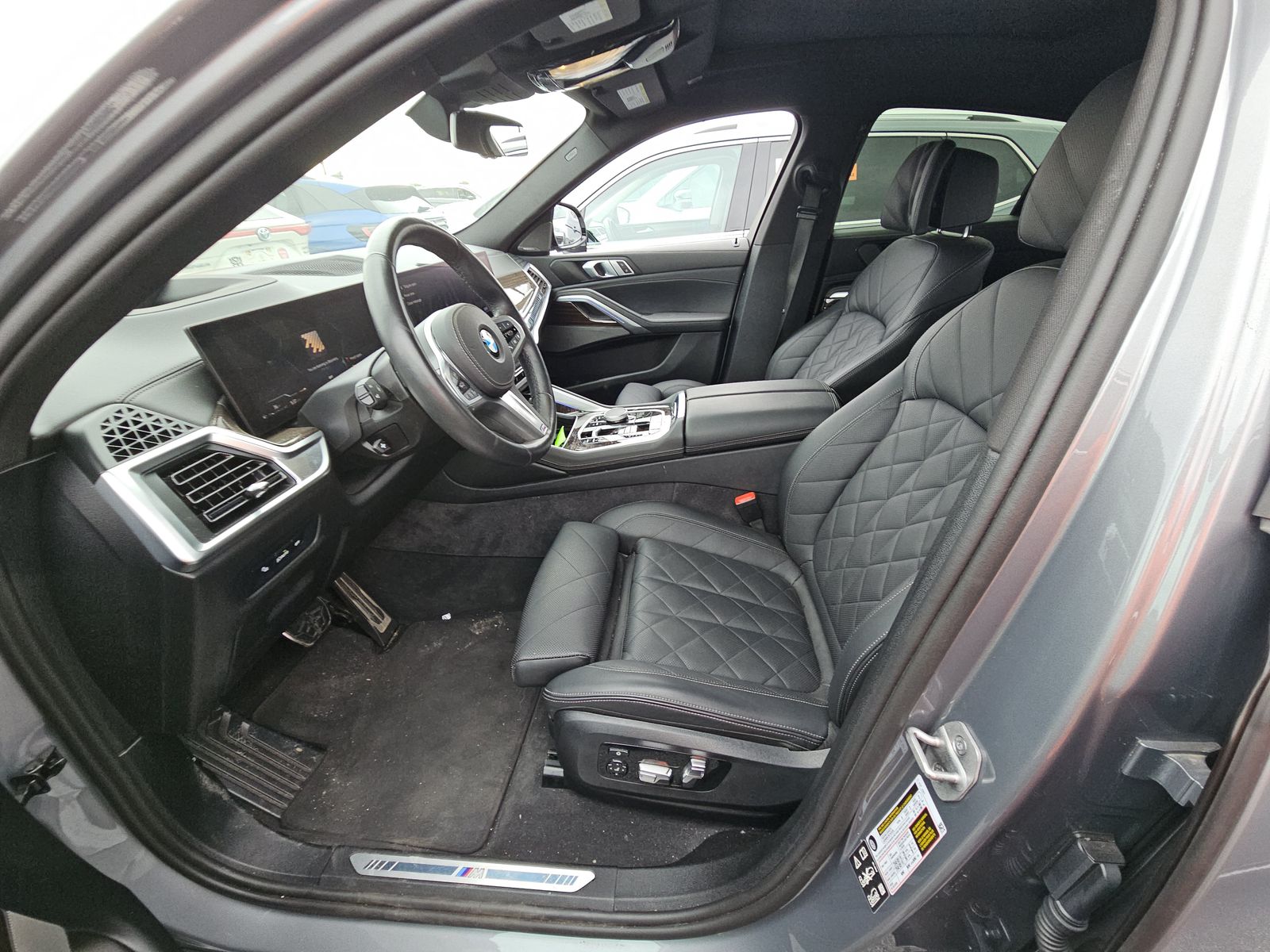 2025 BMW X6 xDrive40i AWD