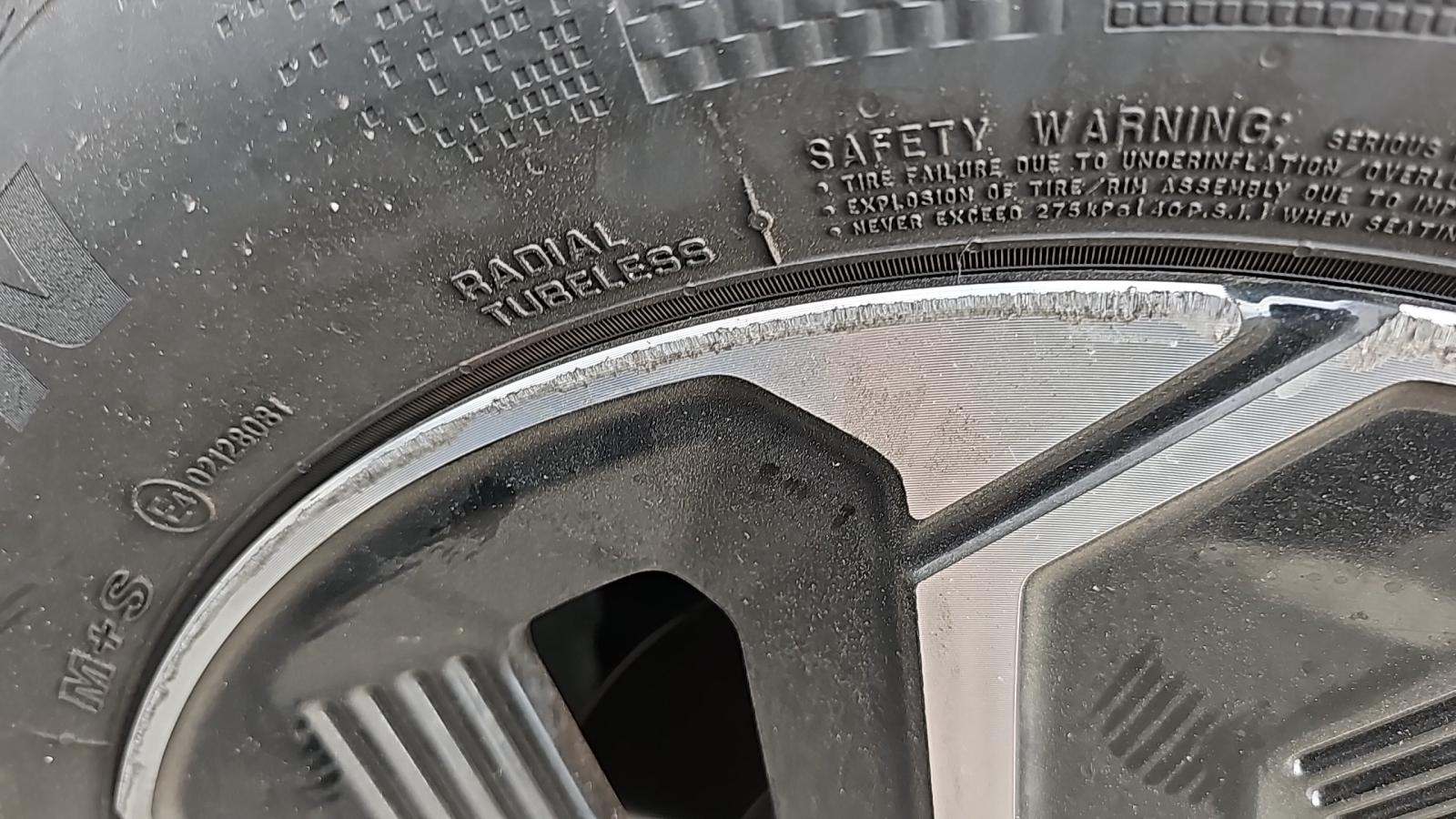 2023 Kia Niro EX FWD