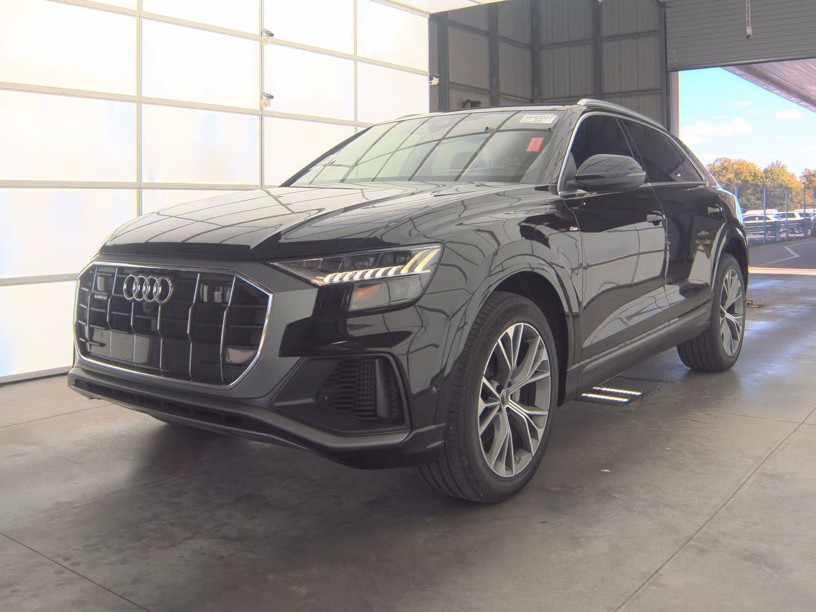 2023 Audi Q8 Premium Plus