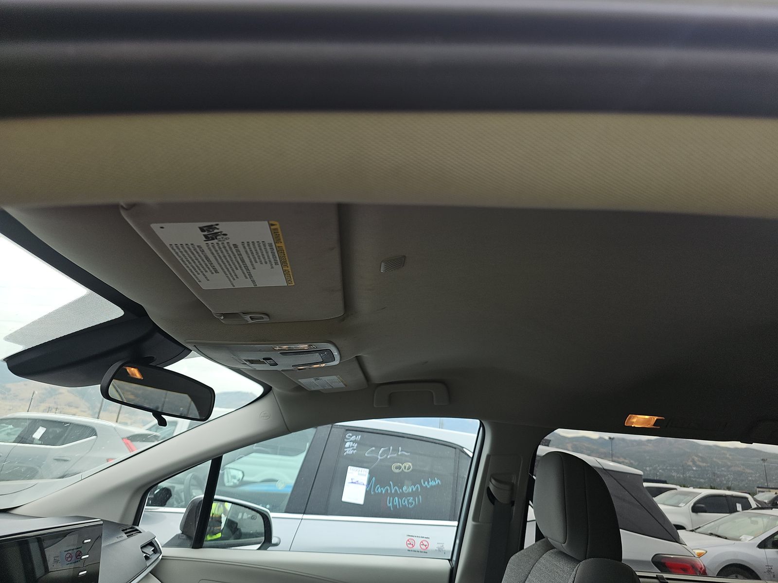 2024 Toyota Sienna LE FWD