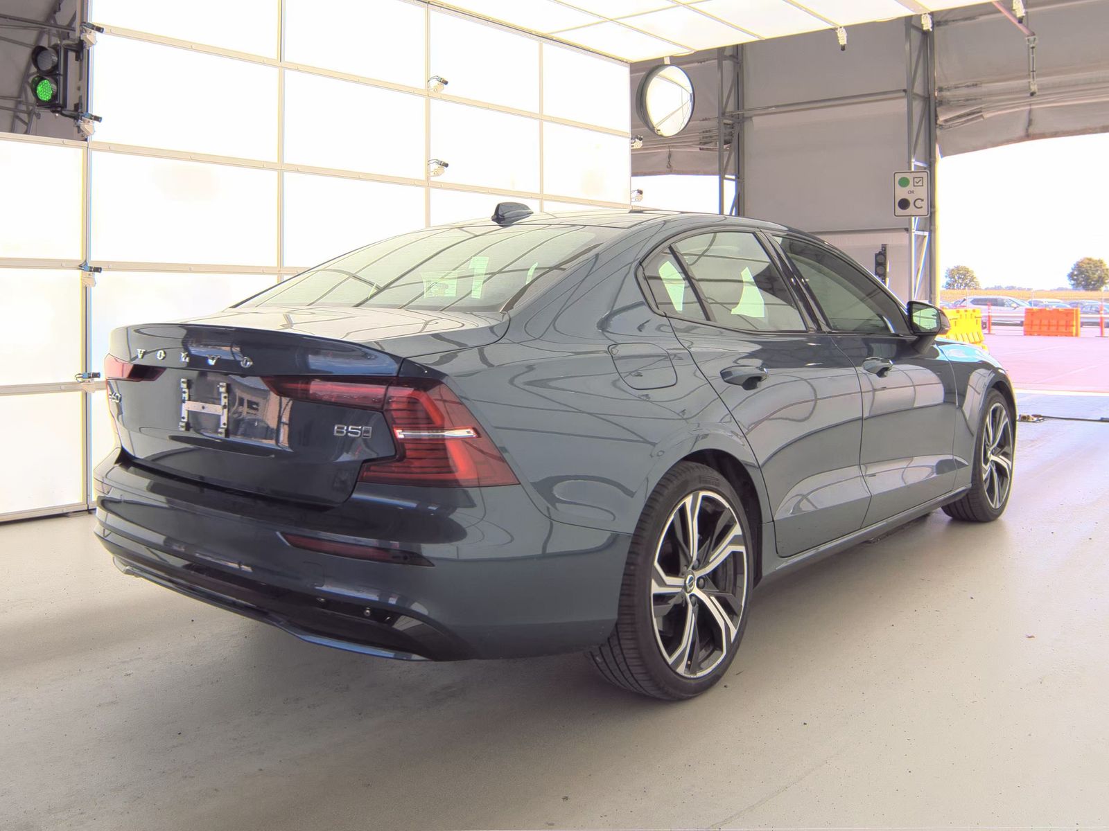 2024 Volvo S60 B5 Core AWD