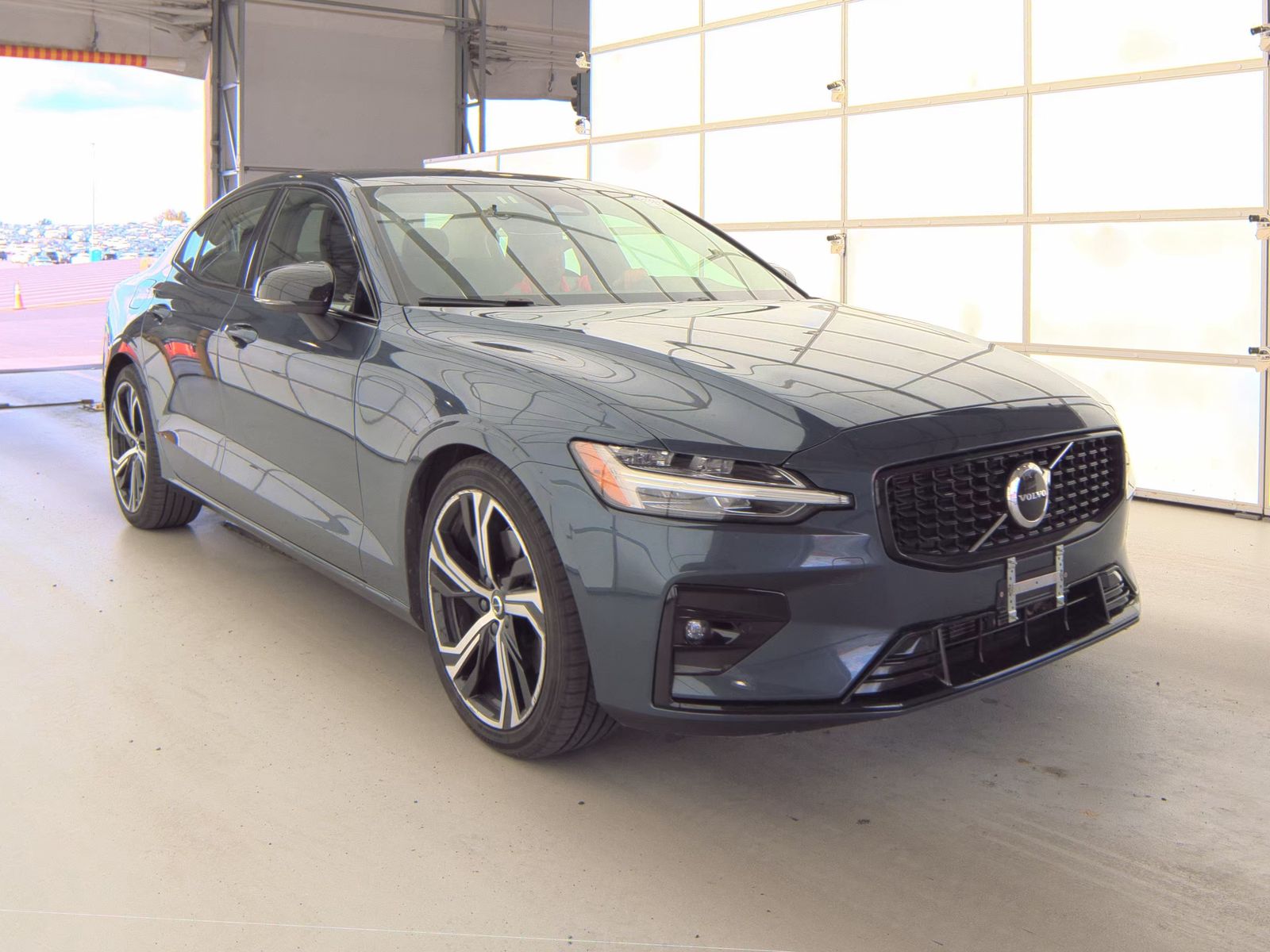 2024 Volvo S60 B5 Core AWD