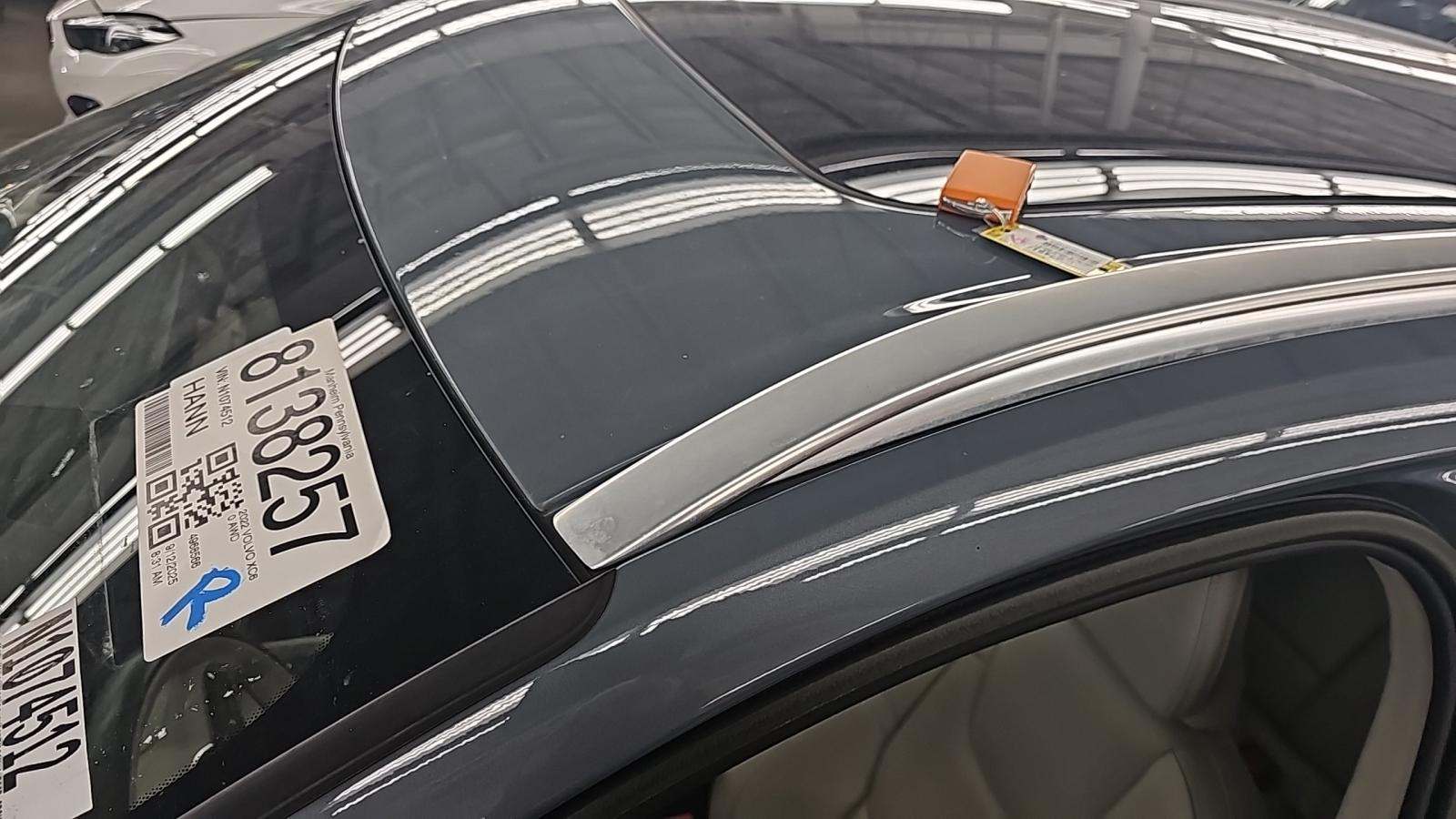 2022 Volvo XC60 B6 Inscription AWD