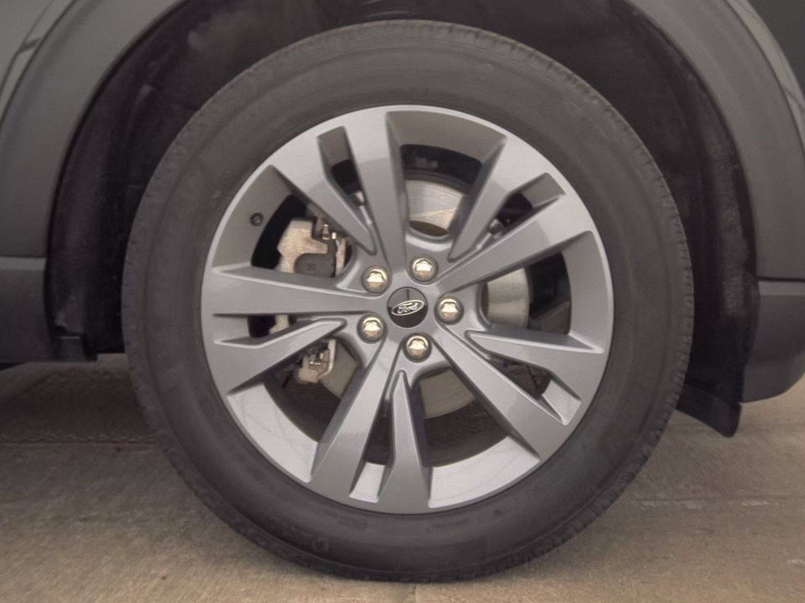 2023 Ford Explorer XLT AWD