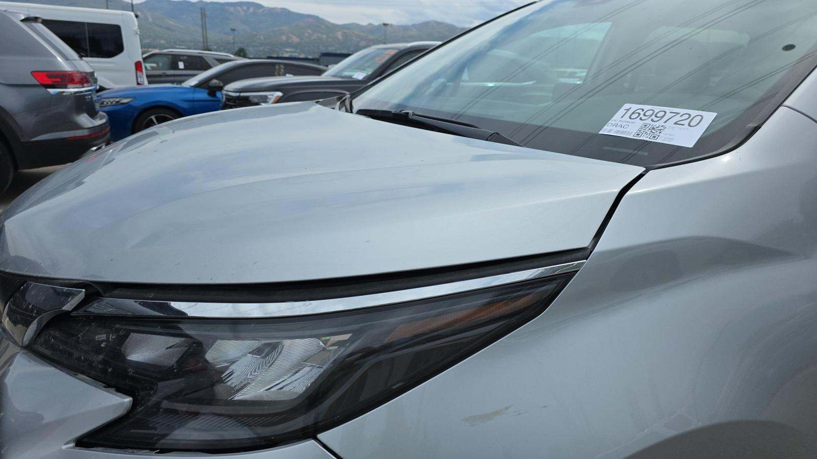 2024 Toyota Sienna LE FWD
