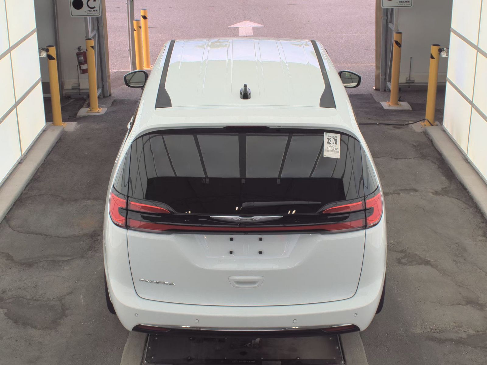 2023 Chrysler Pacifica Touring L FWD