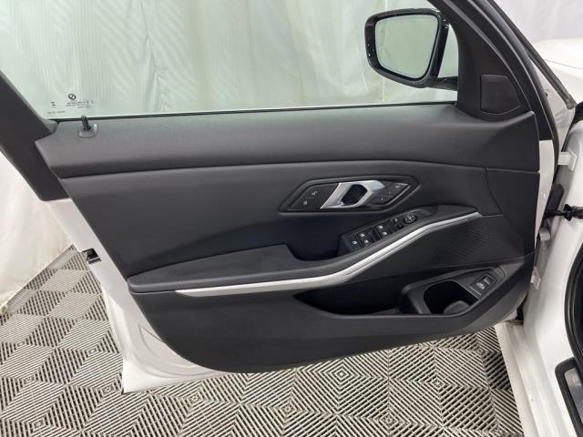 2024 BMW 3 Series 330i xDrive AWD