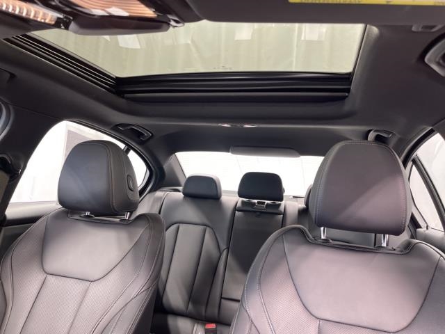 2024 BMW 3 Series 330i xDrive AWD