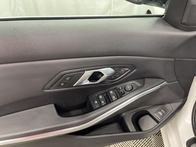 2024 BMW 3 Series 330i xDrive AWD