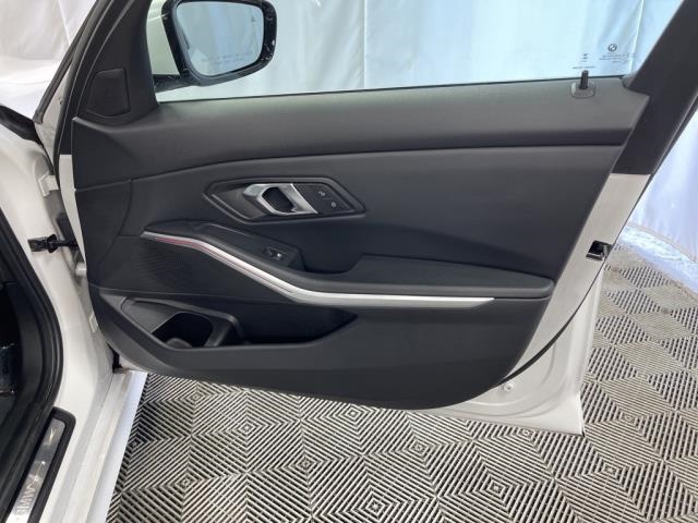 2024 BMW 3 Series 330i xDrive AWD