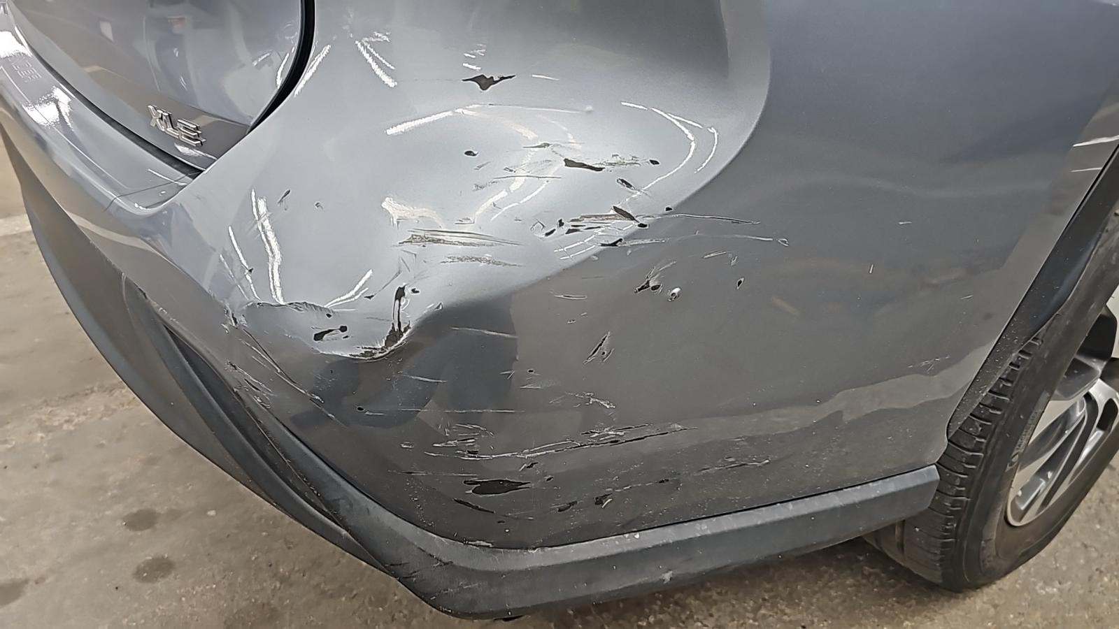 2023 Toyota Highlander XLE FWD