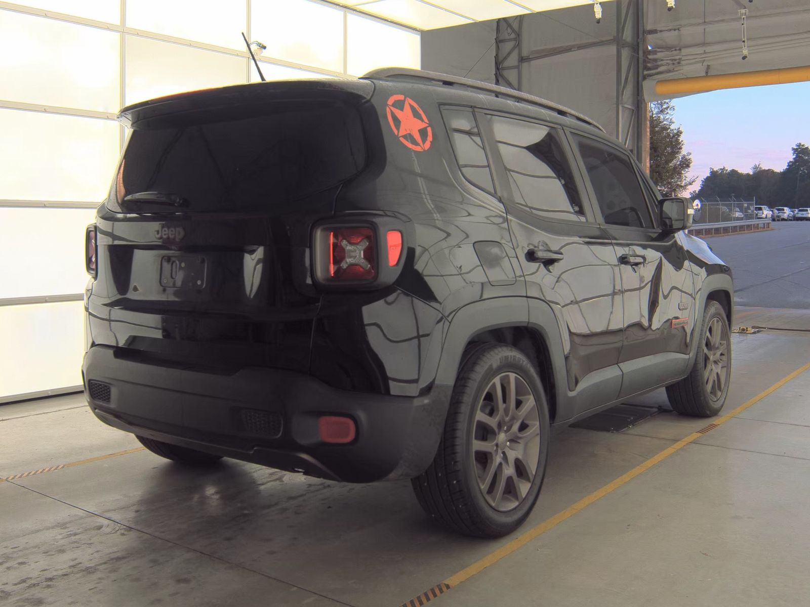2016 Jeep Renegade Latitude 75th Anniversary Edition FWD