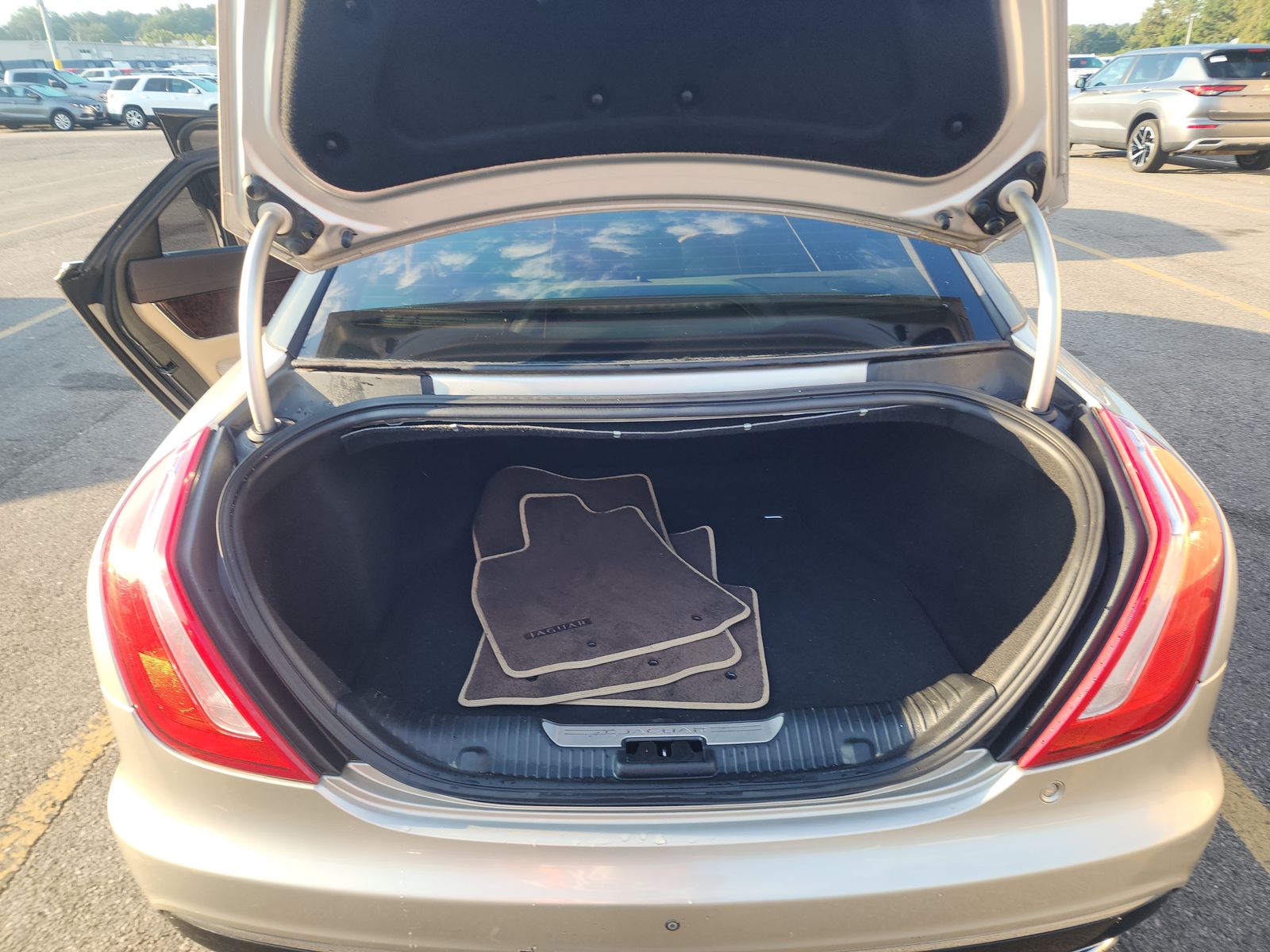 2016 Jaguar XJ L Portfolio RWD