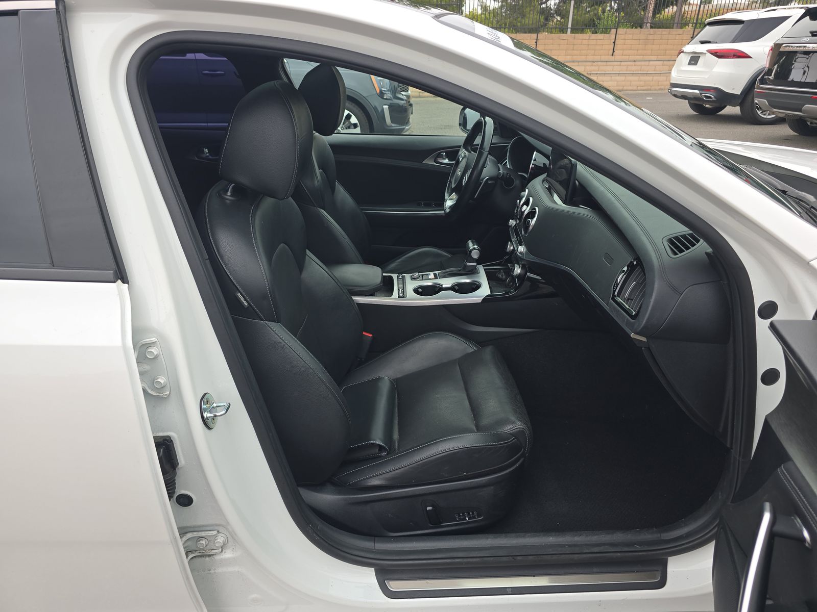 2022 Kia Stinger GT1 RWD